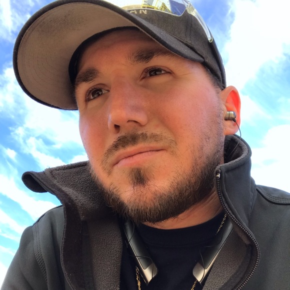 Meet Jesse, Your Thrift Store attendant, Enjoy! - Picture 2 of 8